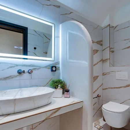 The Cosmopolitan - Urban Апарт-отель