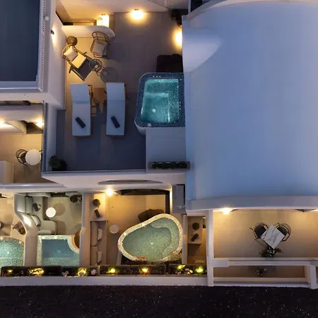 The Cosmopolitan - Urban