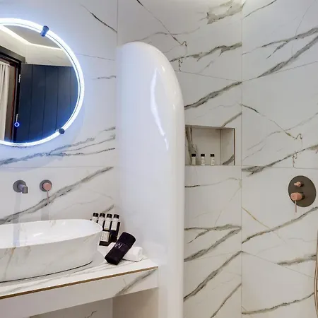 The Cosmopolitan - Urban Apartahotel Karterados (Santorini)