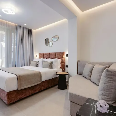 The Cosmopolitan - Urban Karterados (Santorini)