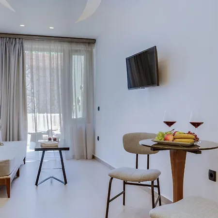 Apartahotel The Cosmopolitan - Urban 3*