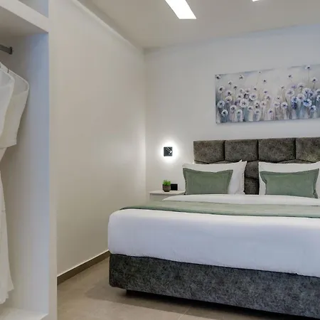 Apartahotel The Cosmopolitan - Urban 3*