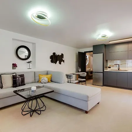 The Cosmopolitan - Urban Apartahotel Karterados (Santorini)