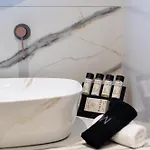 The Cosmopolitan - Urban 3* Karterados (Santorini)