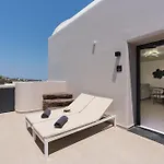 The Cosmopolitan - Urban 3* Karterados (Santorini)