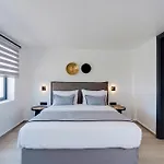 The Cosmopolitan - Urban