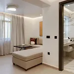 The Cosmopolitan - Urban Aparthotel 3*
