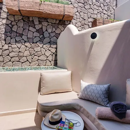 The Cosmopolitan - Urban アパートホテル 3*