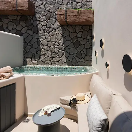 Aparthotel The Cosmopolitan - Urban 3*